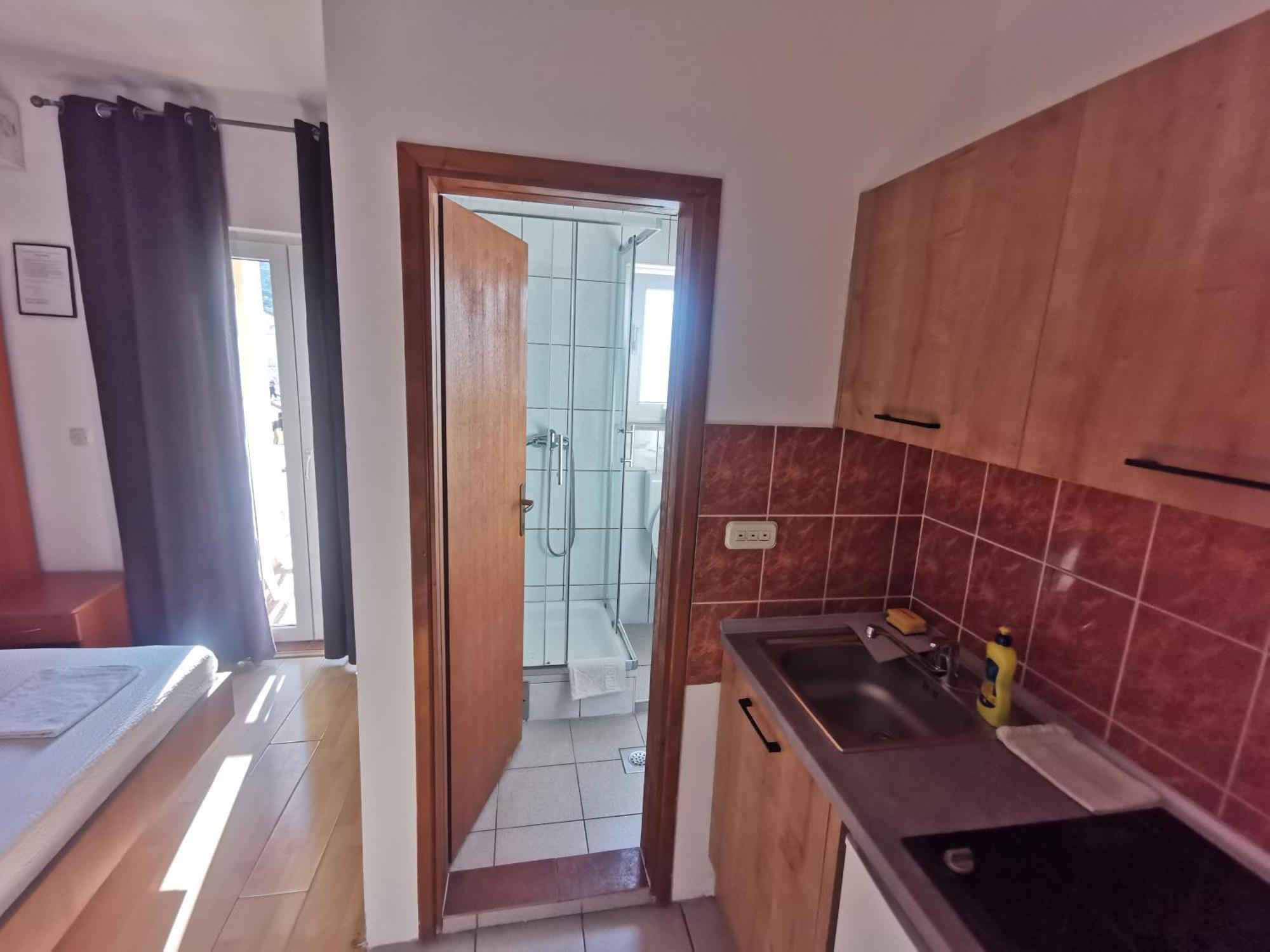 Apartmani Lezenic M Neum Eksteriør bilde