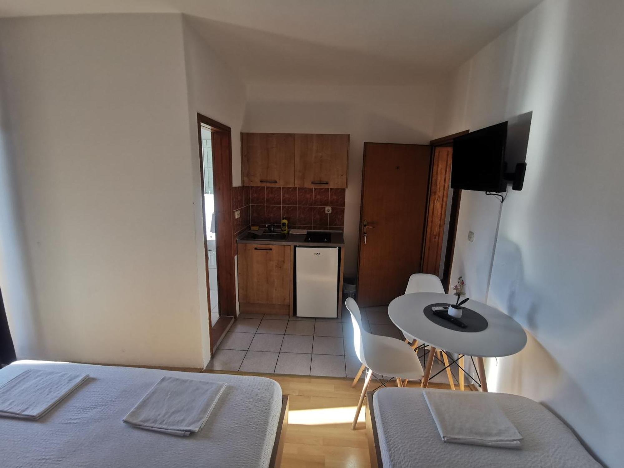 Apartmani Lezenic M Neum Eksteriør bilde