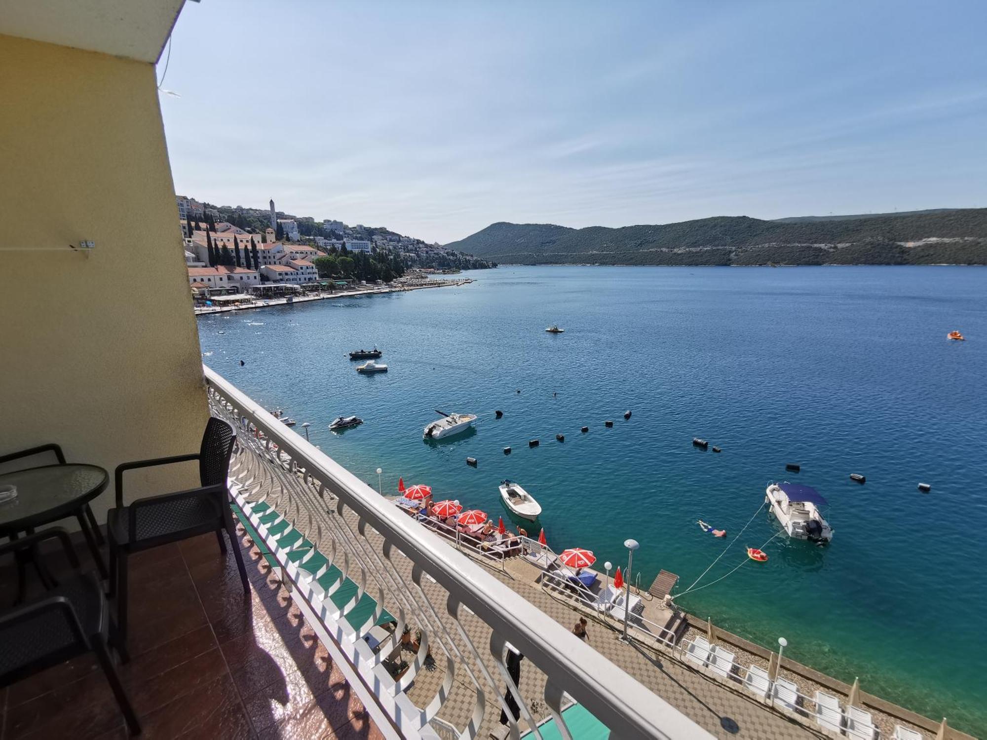 Apartmani Lezenic M Neum Eksteriør bilde