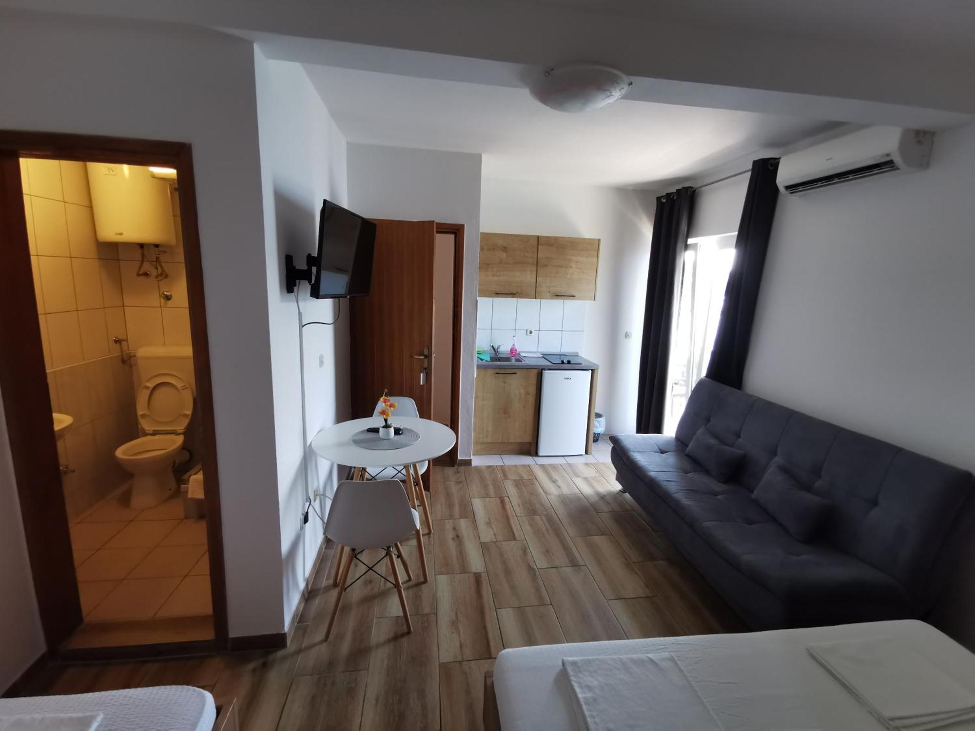 Apartmani Lezenic M Neum Eksteriør bilde