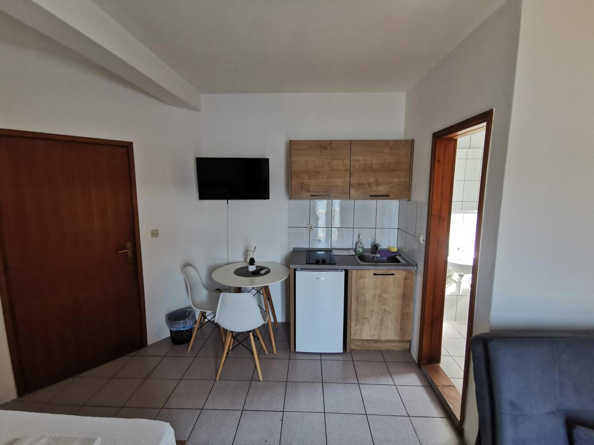Apartmani Lezenic M Neum Eksteriør bilde