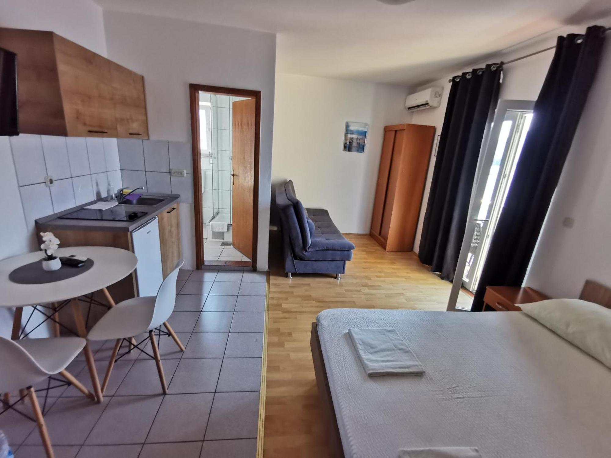 Apartmani Lezenic M Neum Eksteriør bilde