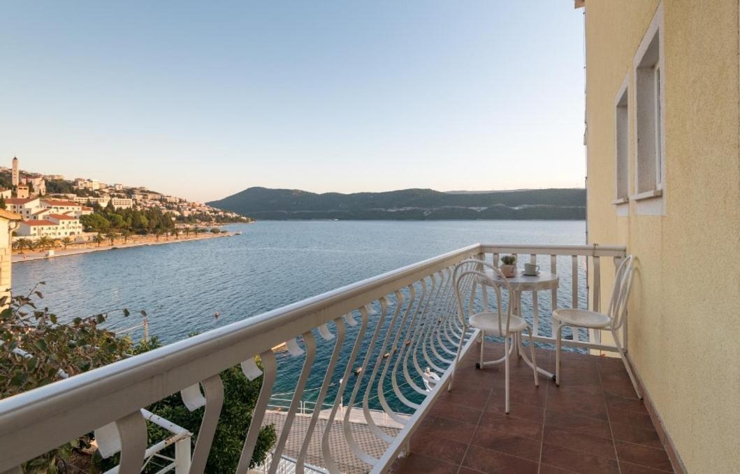 Apartmani Lezenic M Neum Eksteriør bilde