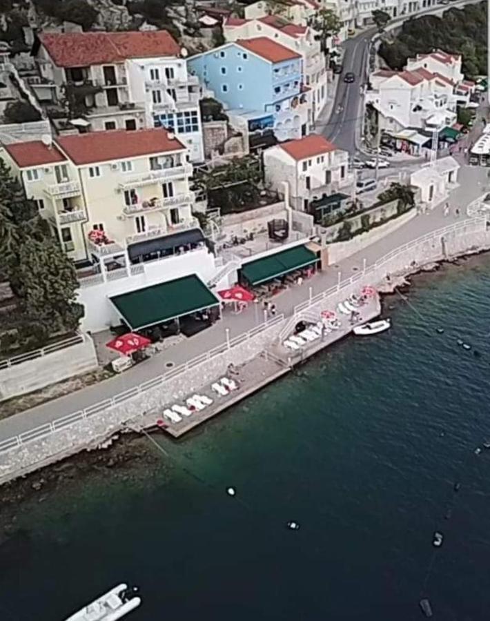 Apartmani Lezenic M Neum Eksteriør bilde